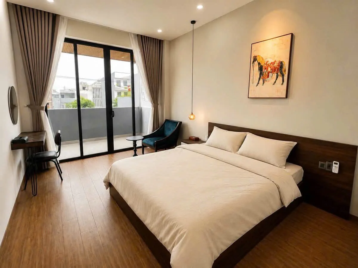 Cho thuê nhà nguyên căn 4 phòng ngủ tại Đà Nẵng, Nam Viet A, gần sông