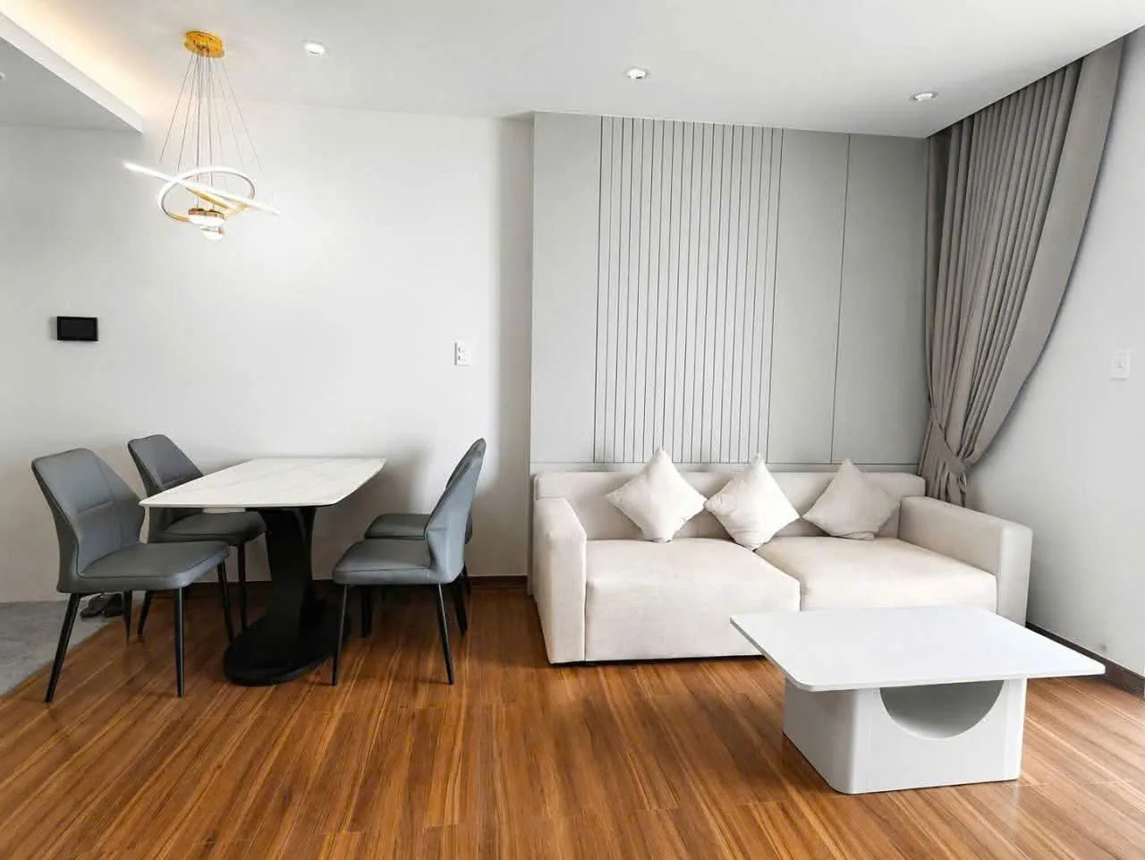 Cho thuê căn hộ 1 phòng ngủ The Panoma 1, 50 m², view biển, tầng cao, 962 USD/tháng