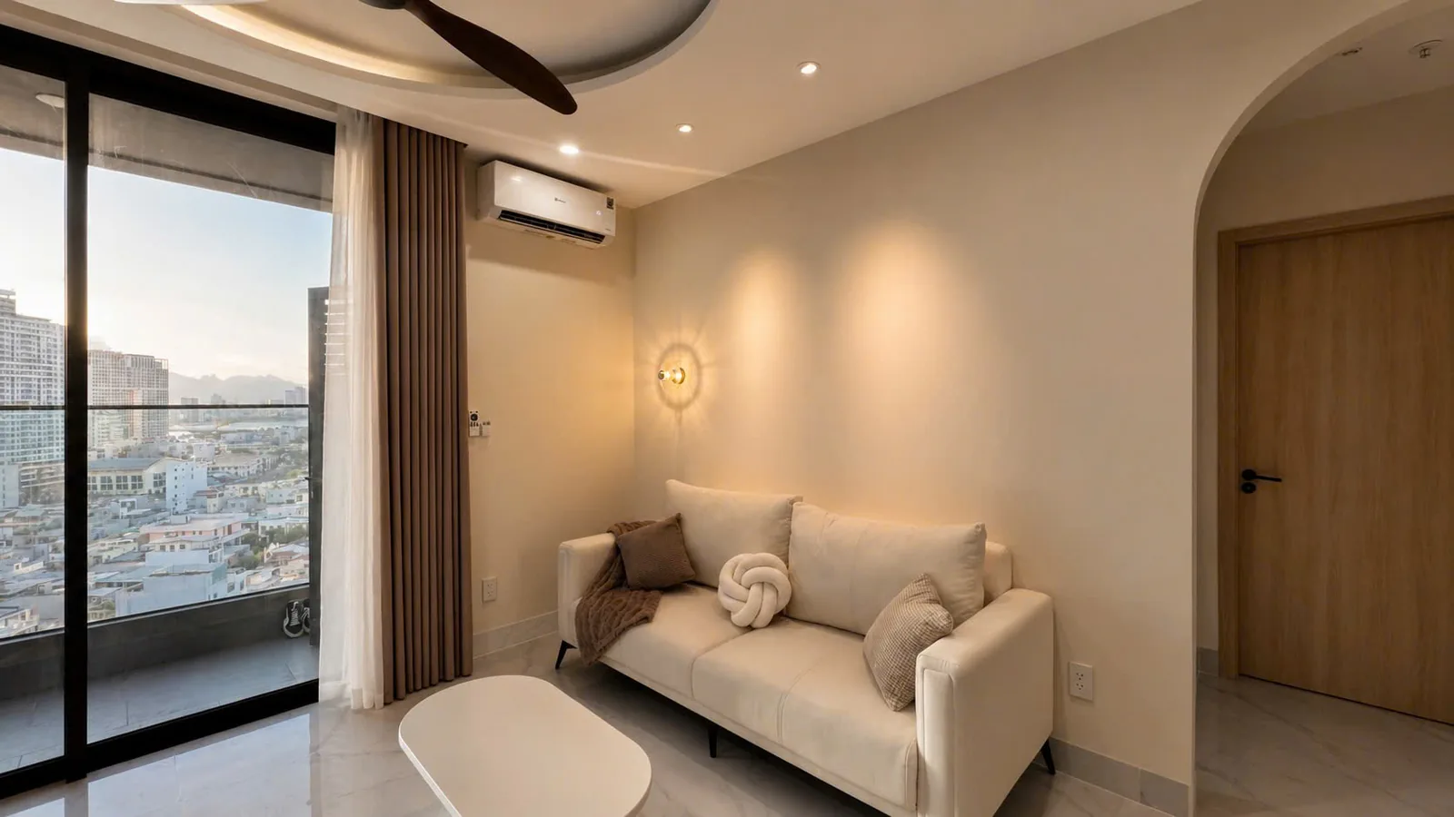Cho thuê căn hộ 1 phòng ngủ The Panoma 1, 50 m², view sông Hàn, tầng giữa, 962 USD/tháng