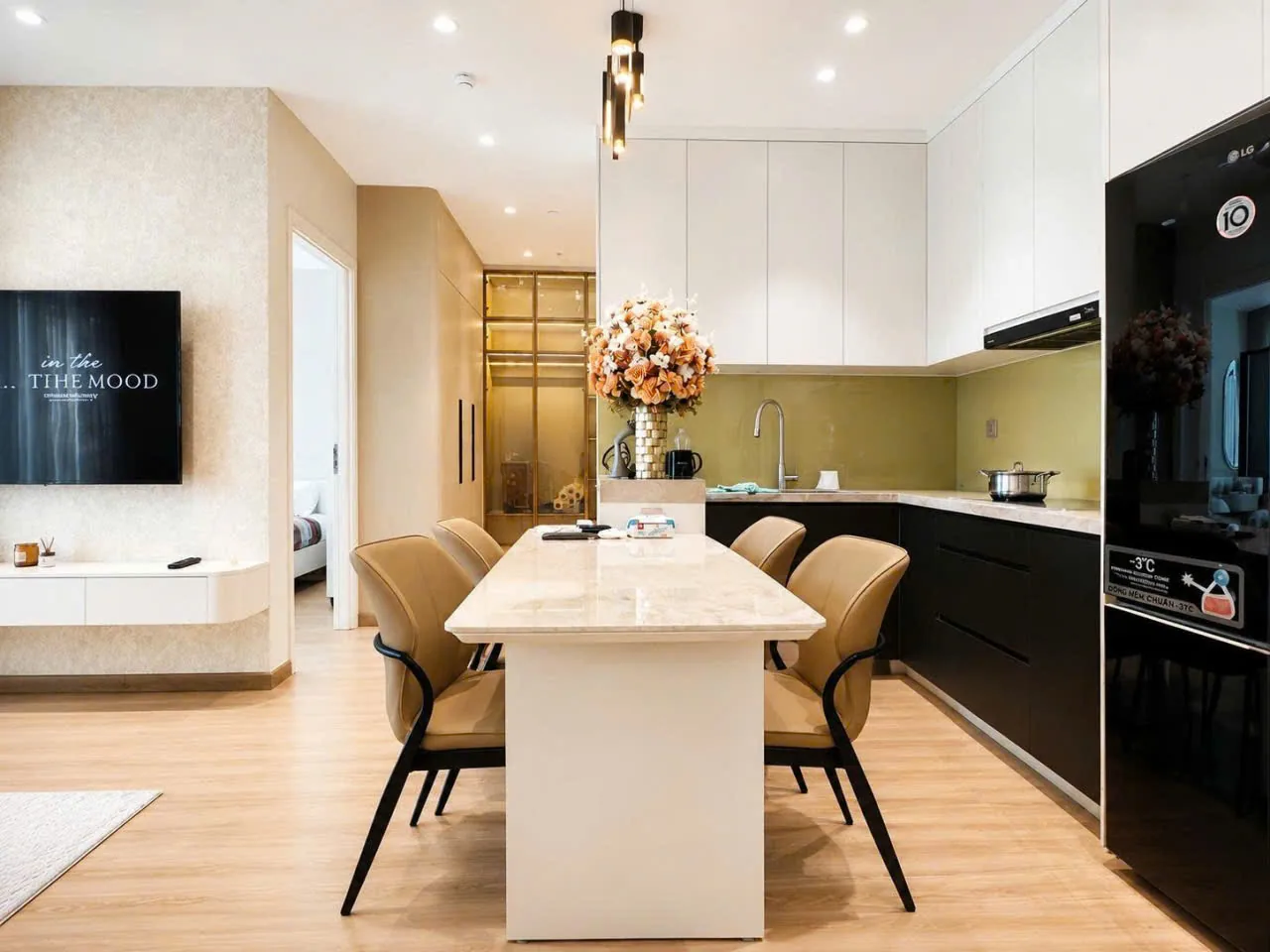 Cho thuê căn hộ 1 phòng ngủ The Panoma 2, 50 m², view sông Hàn, tầng giữa, 1.077 USD/tháng