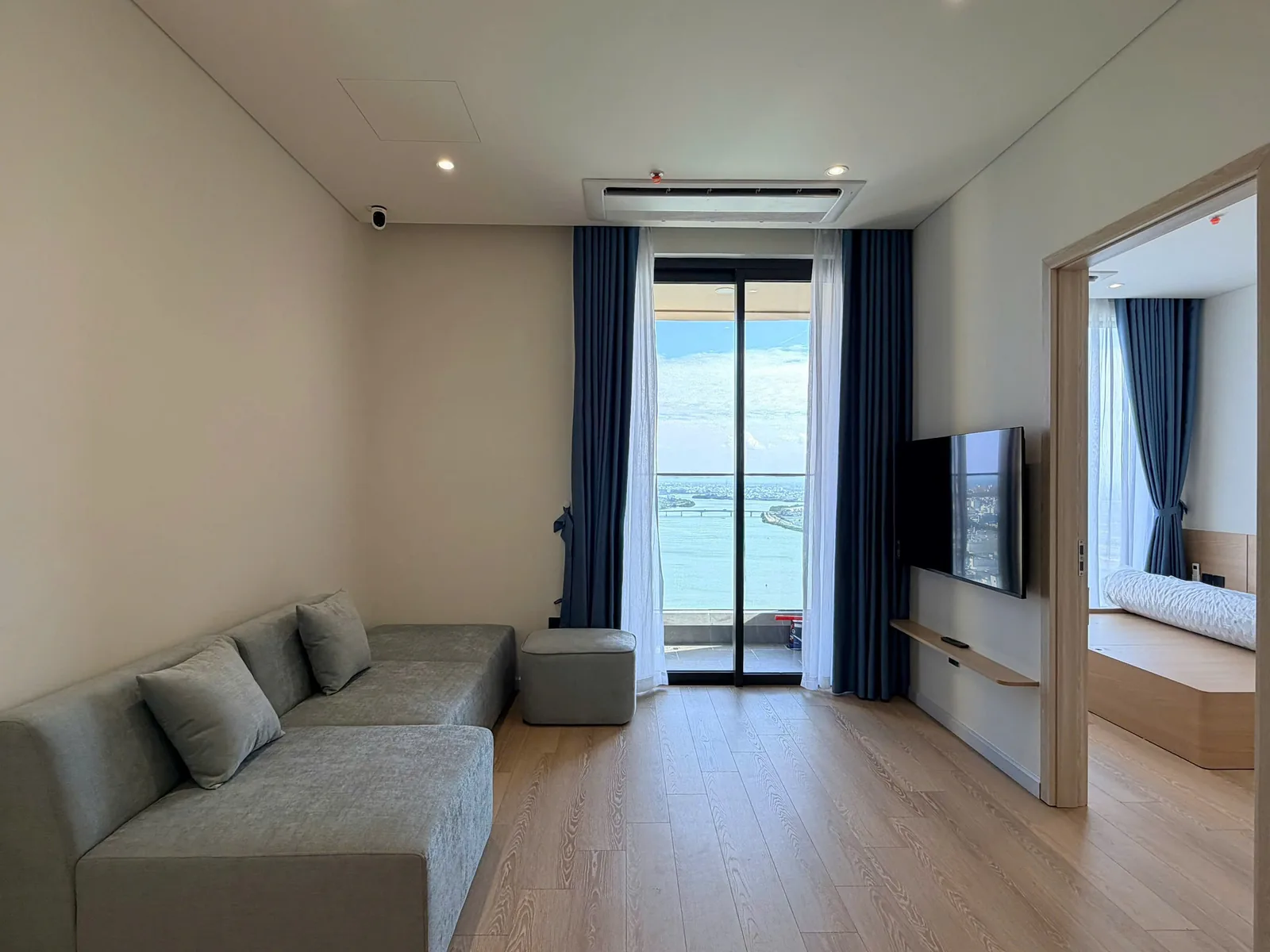 Cho thuê căn hộ 2 phòng ngủ The Panoma 2, 50 m², view sông Hàn