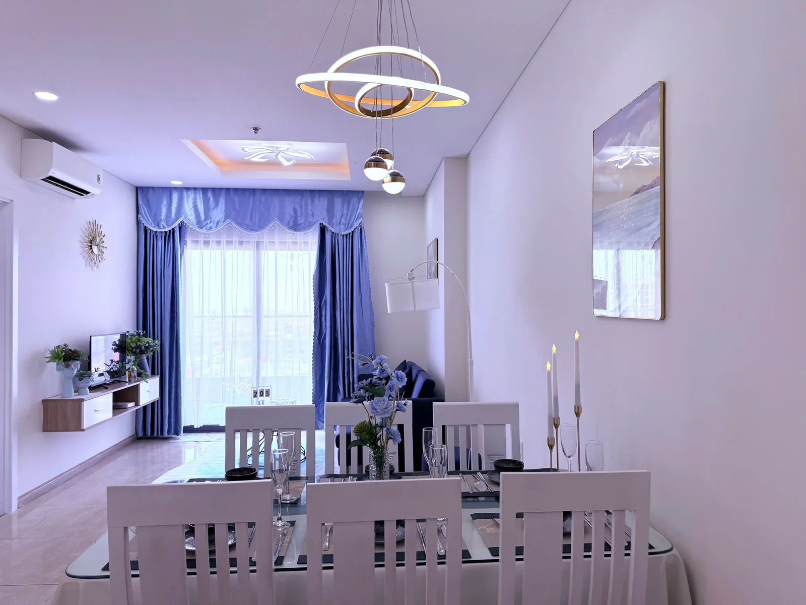 Cho thuê căn hộ 2 phòng ngủ The Monarchy B, 80 m², view thành phố, tầng giữa, 885 USD/tháng